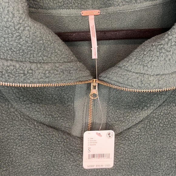 Free People Poppy Sweatshirt Cropped Small NWT - Picture 9 of 11